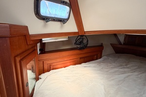 37ft Pacific Seacraft Yacht For Sale