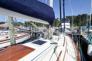 37ft Pacific Seacraft Yacht For Sale