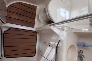 1999 Sea Ray 38 Sundancer thumbnail 19