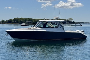 34ft Pursuit Yacht For Sale