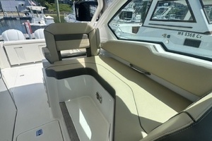 34ft Pursuit Yacht For Sale