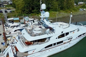 Domani 2004 Benetti Vision Yacht For Sale in Vancouver 