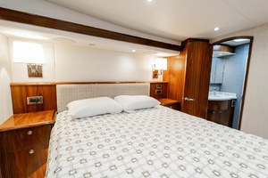 58 Viking - Master Stateroom