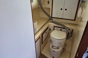 42ft Camper  amp  Nicholsons Yacht For Sale