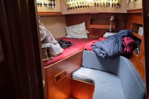 42ft Camper  amp  Nicholsons Yacht For Sale