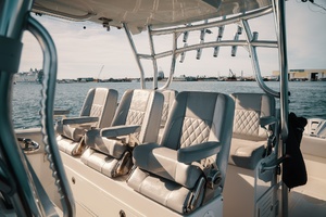 HATCHLIFE 41ft SeaHunter Yacht For Sale