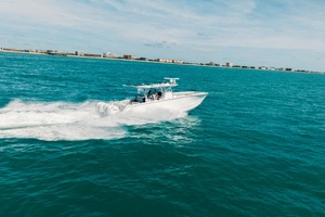 HATCHLIFE 41ft SeaHunter Yacht For Sale