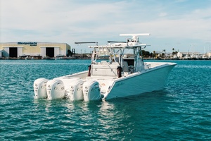 HATCHLIFE 41ft SeaHunter Yacht For Sale