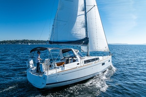 Grazie 38ft Beneteau Yacht For Sale