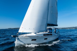 Grazie 38ft Beneteau Yacht For Sale