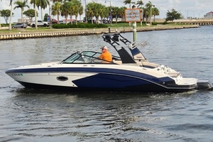 24ft Chaparral Yacht For Sale