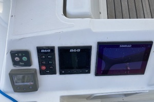 2018 Beneteau Oceanis 48 thumbnail 24