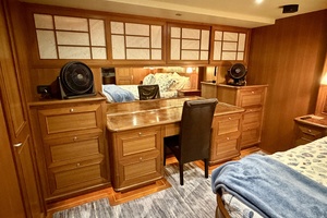 Alaskan 70 OHANA - Master Stateroom