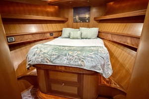 Alaskan 70 OHANA - VIP Stateroom