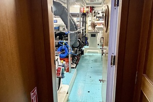 Alaskan 70 OHANA - Engine Room