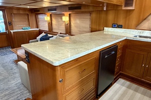 Alaskan 70 OHANA - Galley