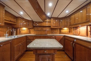 B 58ft Donzi Yacht For Sale