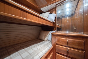 B 58ft Donzi Yacht For Sale