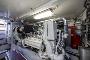 B 58ft Donzi Yacht For Sale