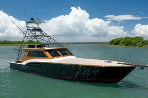 B 58ft Donzi Yacht For Sale