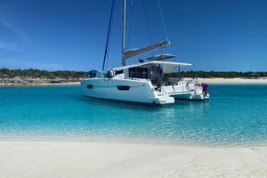 Sabai Sabai 2018 Fountaine Pajot Lucia Yacht For Sale in Fort Lauderdale FL