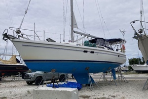 2002 Catalina 387 thumbnail 1