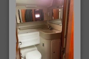 2002 Catalina 387 thumbnail 18
