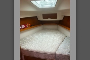 2002 Catalina 387 thumbnail 19