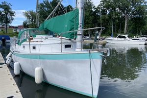 PETIT CHAT 26ft Nonsuch Yacht For Sale