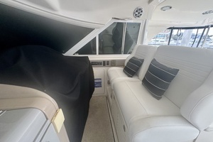 2003 Sea Ray 480 Motor Yacht thumbnail 17