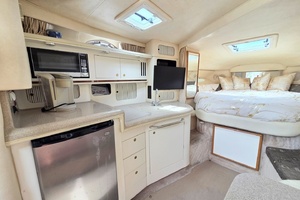 One Love 33ft Sea Ray Yacht For Sale
