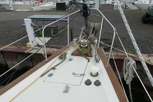 1981 Pearson 424 Ketch thumbnail 6
