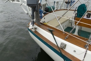 1981 Pearson 424 Ketch thumbnail 10