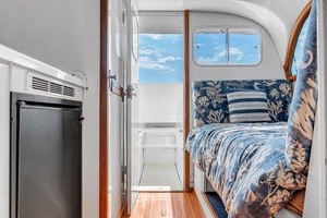 Pic s Kicks 31ft Bertram Yacht For Sale