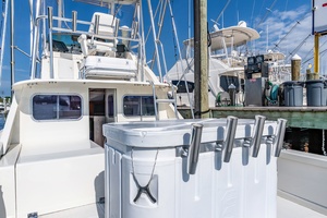 Pic s Kicks 31ft Bertram Yacht For Sale