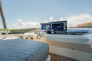 82FT (25.27M) ASTONDOA