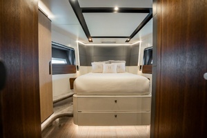 82FT (25.27M) ASTONDOA