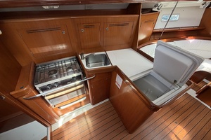 Amore 34ft Beneteau Yacht For Sale