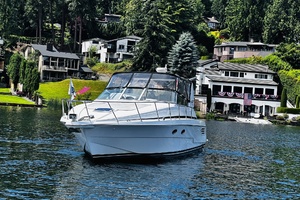 JP5 Worth Avenue Yachts