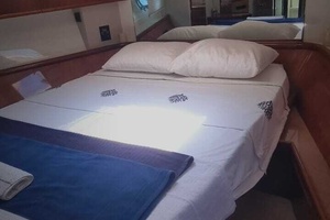57ft Ferretti Yachts Yacht For Sale