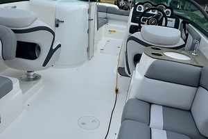 24ft NauticStar Yacht For Sale