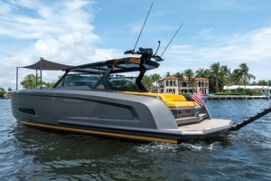 21 SUMMER 45ft Vanquish Yachts Yacht For Sale