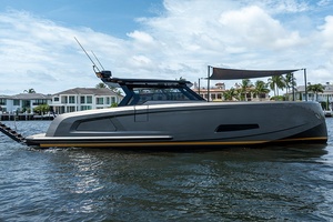 21 SUMMER 45ft Vanquish Yachts Yacht For Sale