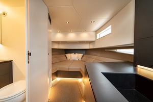 21 SUMMER 45ft Vanquish Yachts Yacht For Sale