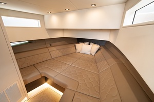 21 SUMMER 45ft Vanquish Yachts Yacht For Sale