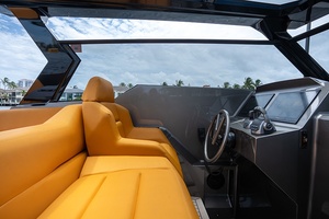 21 SUMMER 45ft Vanquish Yachts Yacht For Sale