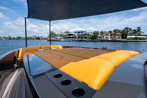 21 SUMMER 45ft Vanquish Yachts Yacht For Sale