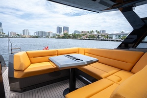 21 SUMMER 45ft Vanquish Yachts Yacht For Sale