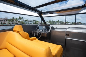 21 SUMMER 45ft Vanquish Yachts Yacht For Sale