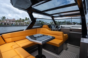 21 SUMMER 45ft Vanquish Yachts Yacht For Sale
